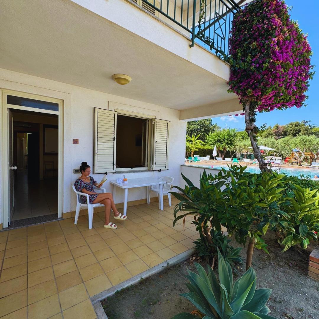 Medimare Residence Club Patti Exterior foto