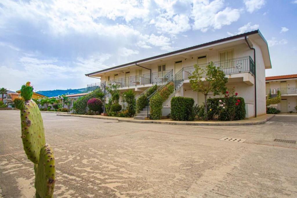 Medimare Residence Club Patti Exterior foto